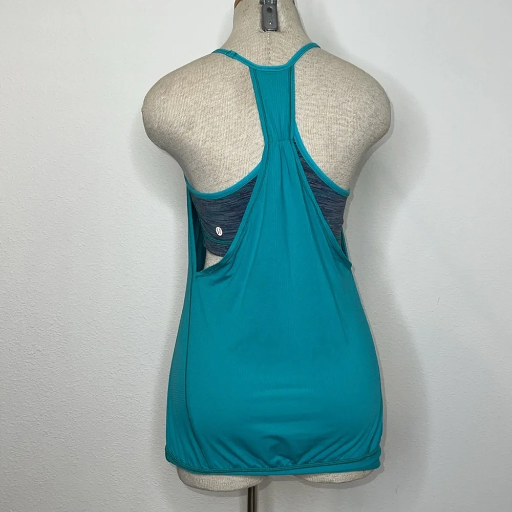🔹 Lululemon Tank Top Bra Combo